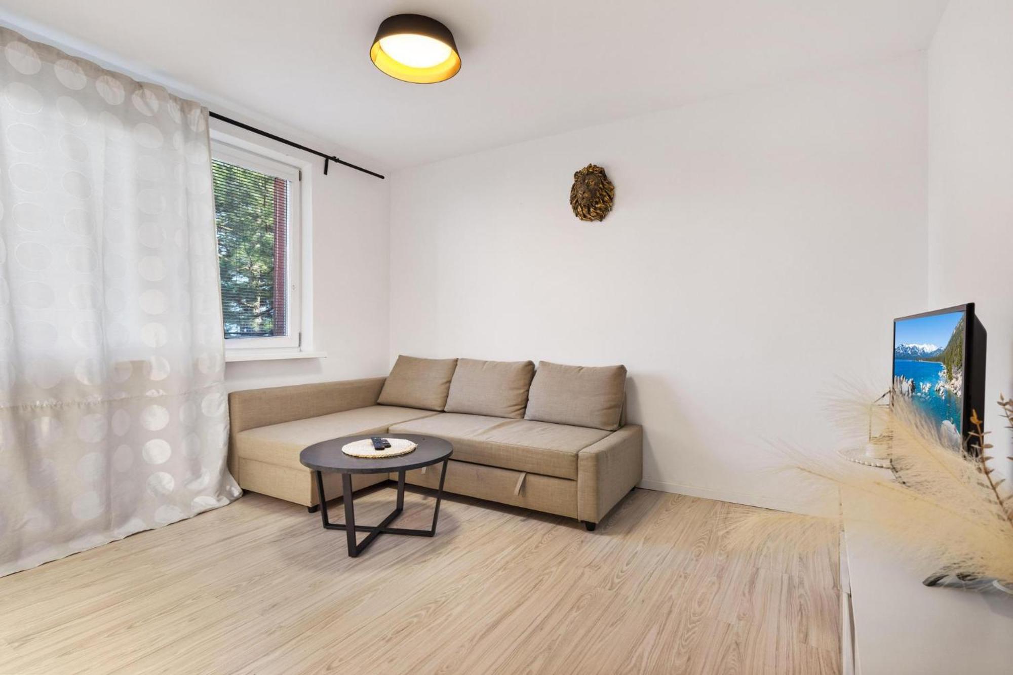 Barbyb Apartment - With Free Parking Братислава Екстериор снимка